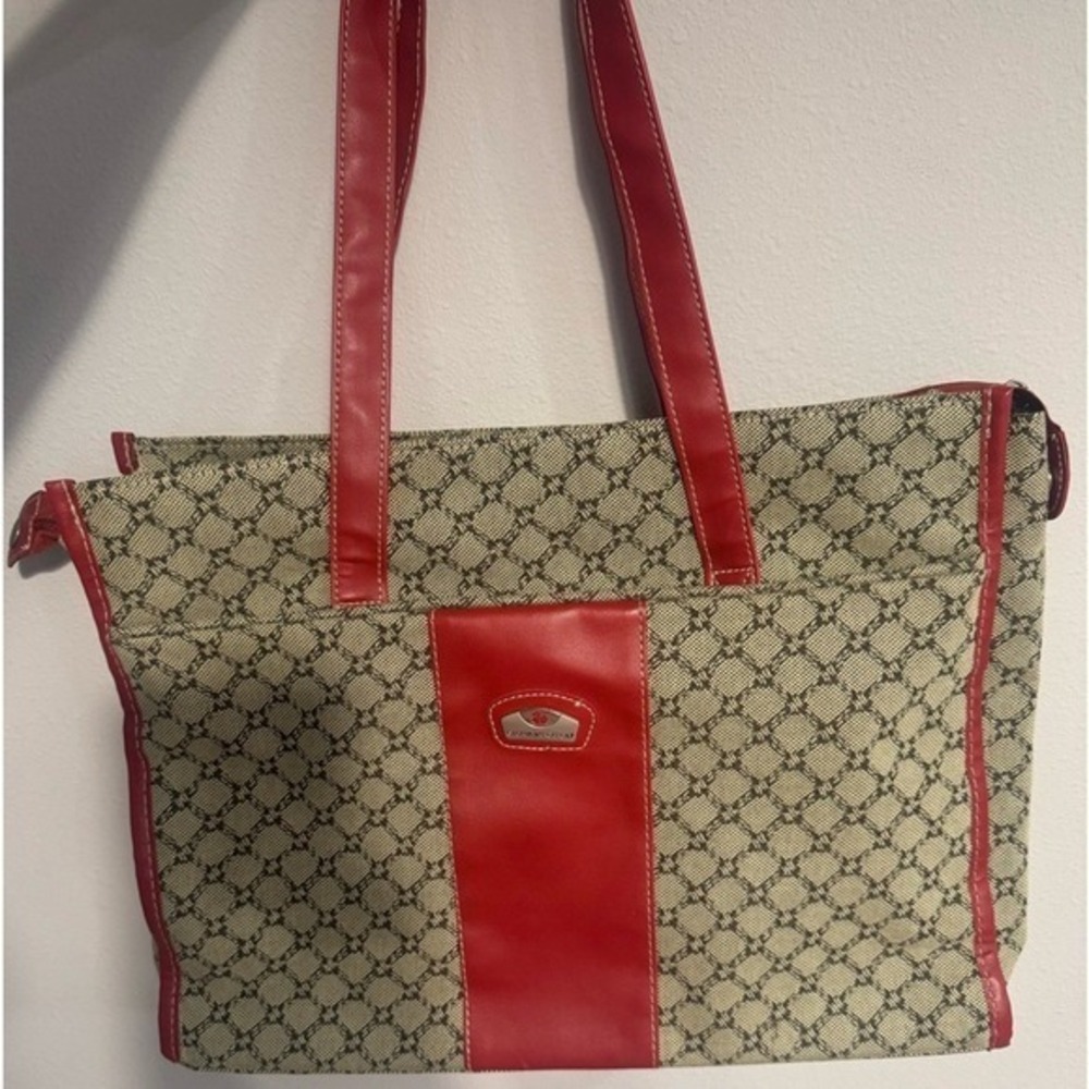 Gloria Vanderbuilt, red and brown‎ faux, leather trim tote bag